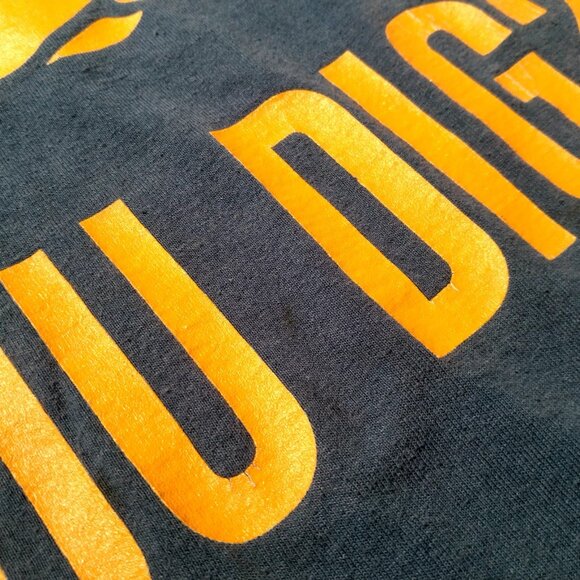 WVU Mountaineers Volleyball Shirt M You Dig Cutoff Slvs Muscle Tank Distressed - Picture 13 of 14